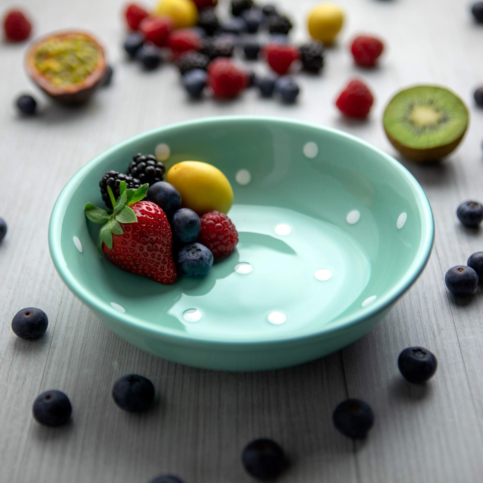 City to Cottage® Teal Blue and White Pottery | Polka Dot Spotty | Handmade Hand Painted | Glazed Ceramic 7.3inch/18.5cm | 14oz/400ml Large Salad, Pasta, Fruit, Cereal, Soup Bowl | Unique Dinnerware