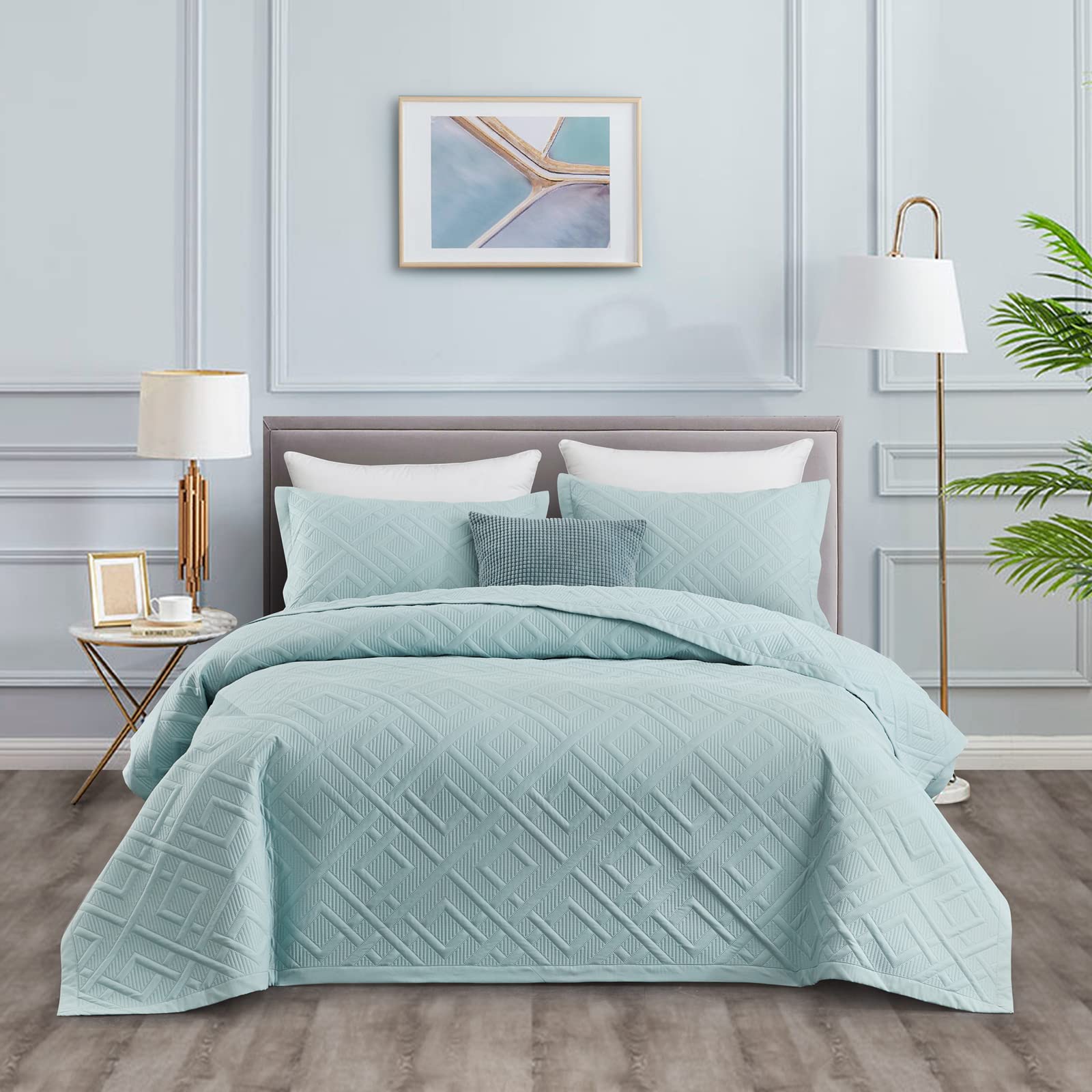 CHIXIN Bedspread Double 220x240 CM - Aqua Color Quilted Bed Throw Matelasse Embossed Summer Lightweight Reversible Coverlet for Bedroom Decor - (Pillow Shams is not included in UK Market)