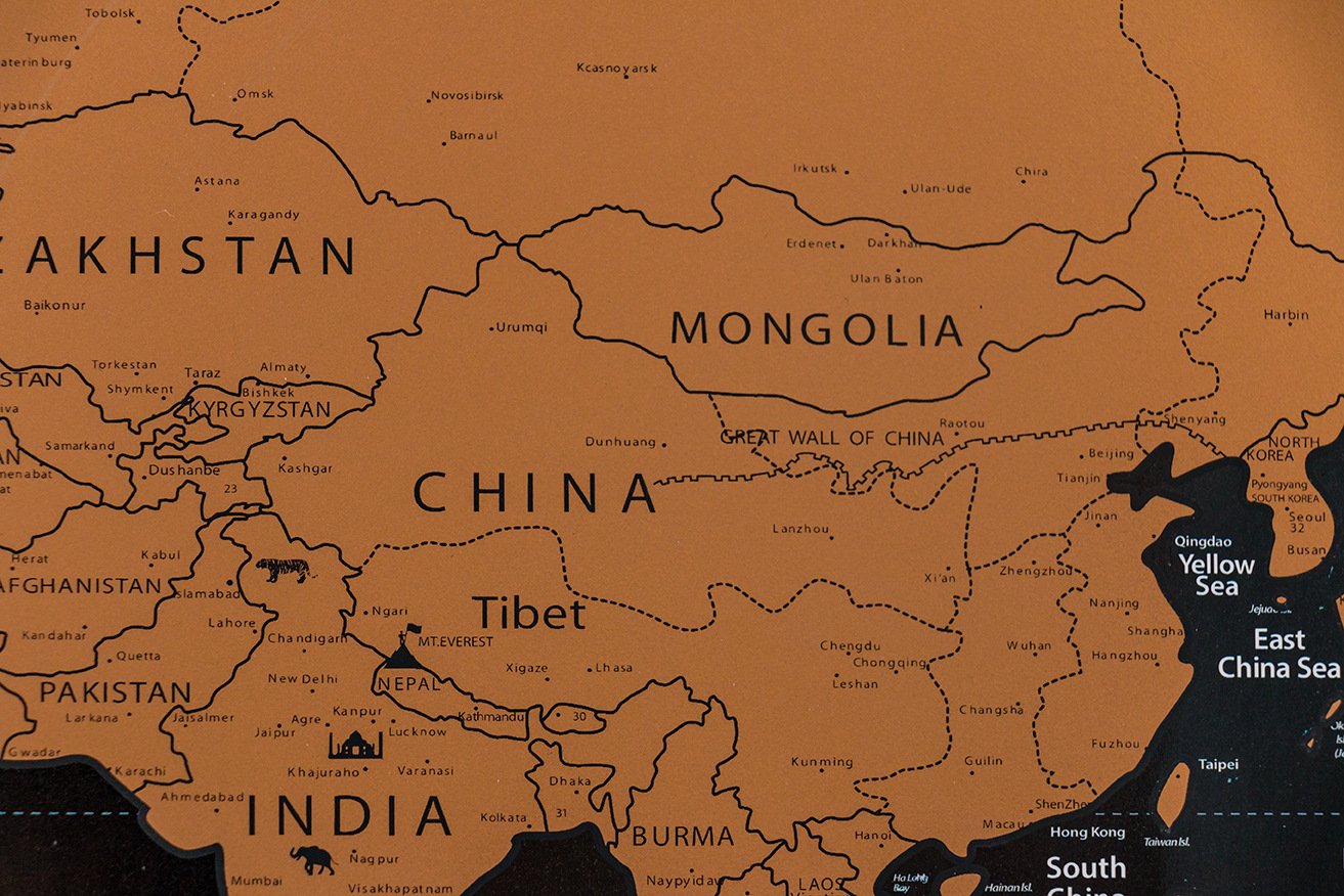 Scratch Map Art,Scratch off World Map,Interactive Travel Scratch Map Black and Gold Edition,Bright Colors Premium Artwork Poster for Home/Office Decor, Gift for Children Large 16.5 x 11.8 Inches (# 1)