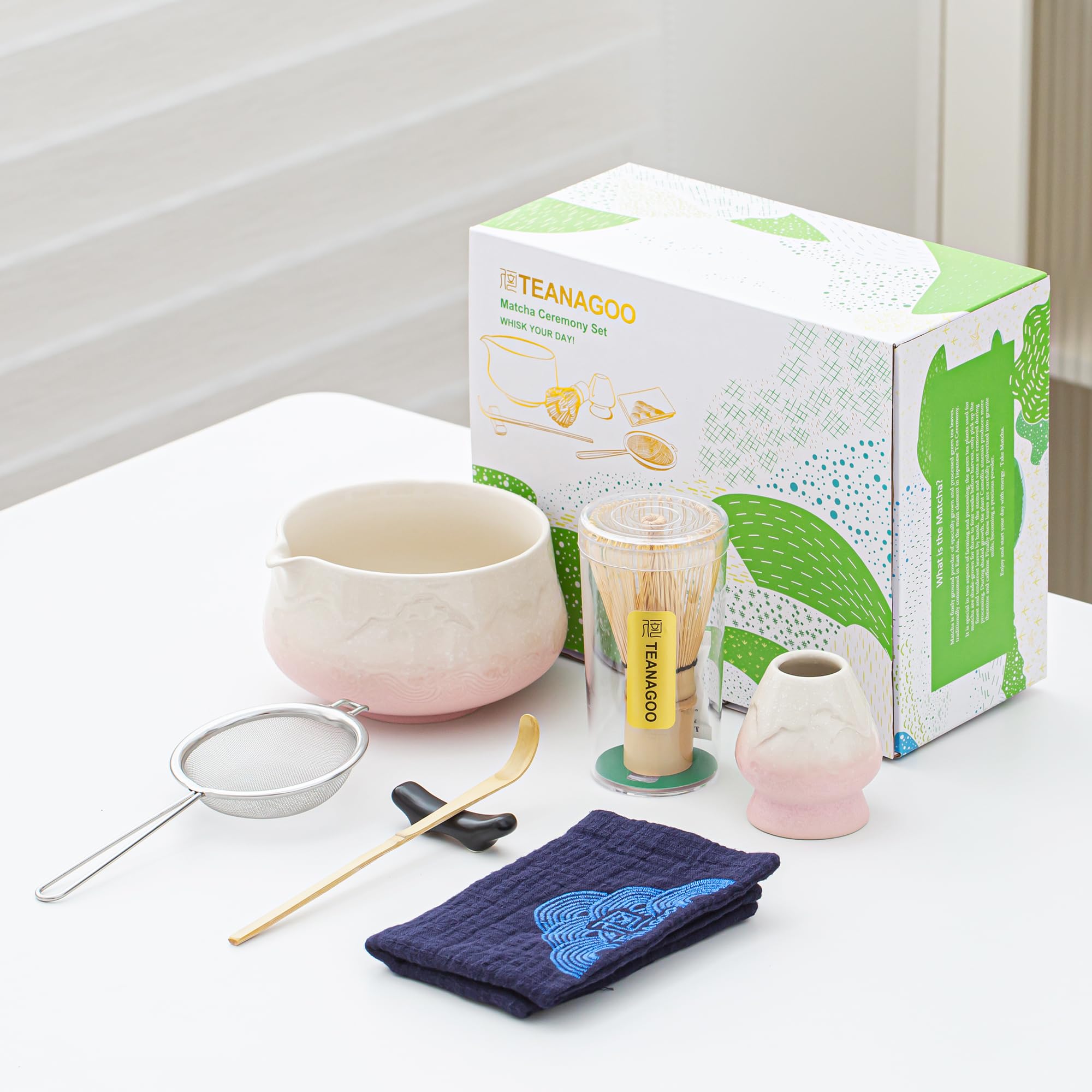 TEANAGOO 7 Stück Matcha Set, Matcha Besen, Matcha Schale mit Ausgießer, Matcha Set Rosa, Matcha Tee Set für die Zubereitung von Milchkaffee, Matcha Schneebesen Set und Schüssel mit löffel & Sieb 7