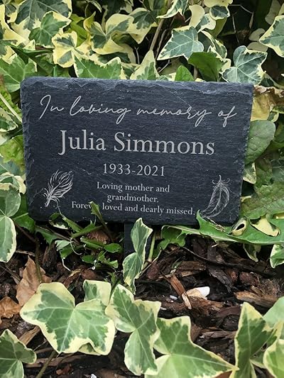 ukgiftstoreonline Personalised In Loving Memory Feathers Slate Marker Garden