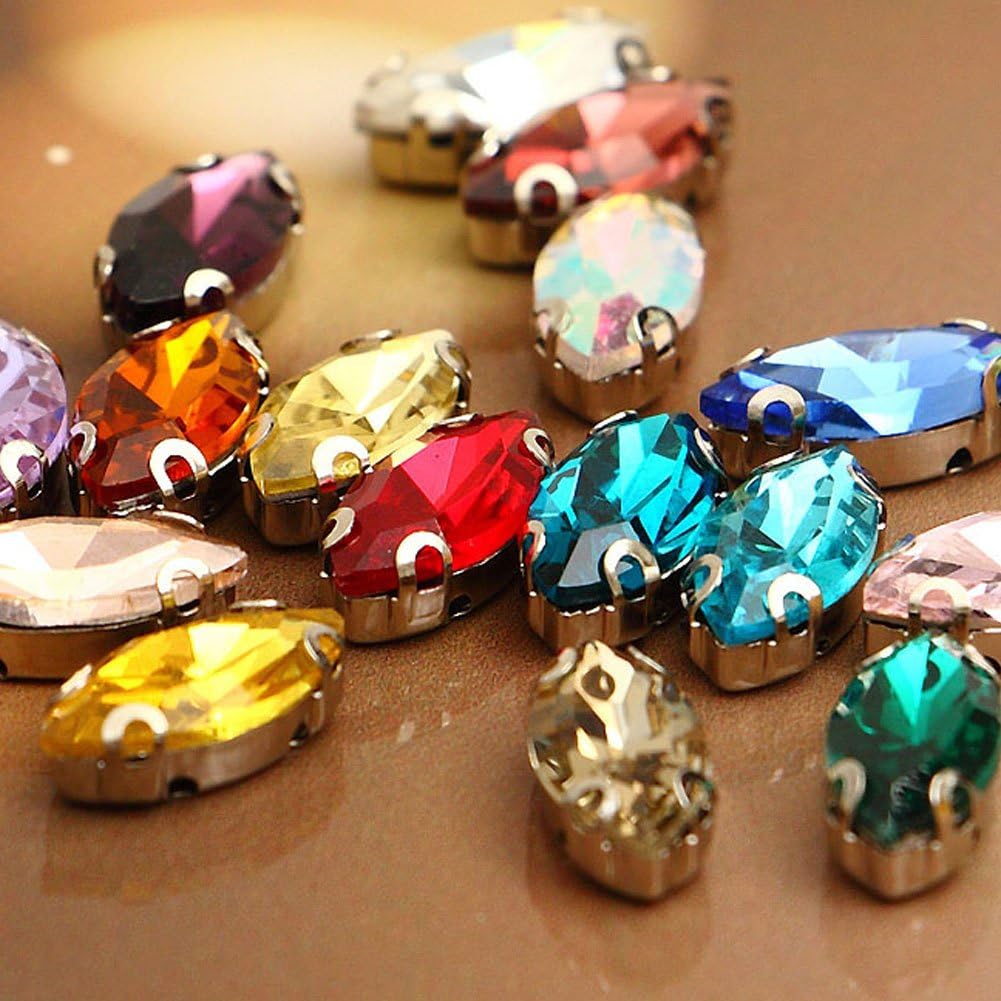 Zijing 30pcs Red Small Horse Eye Silver Clear Czech Glass Rhinestone Montees Beads with 4 Holes for Sew On 715mm (30pcs-red Color)