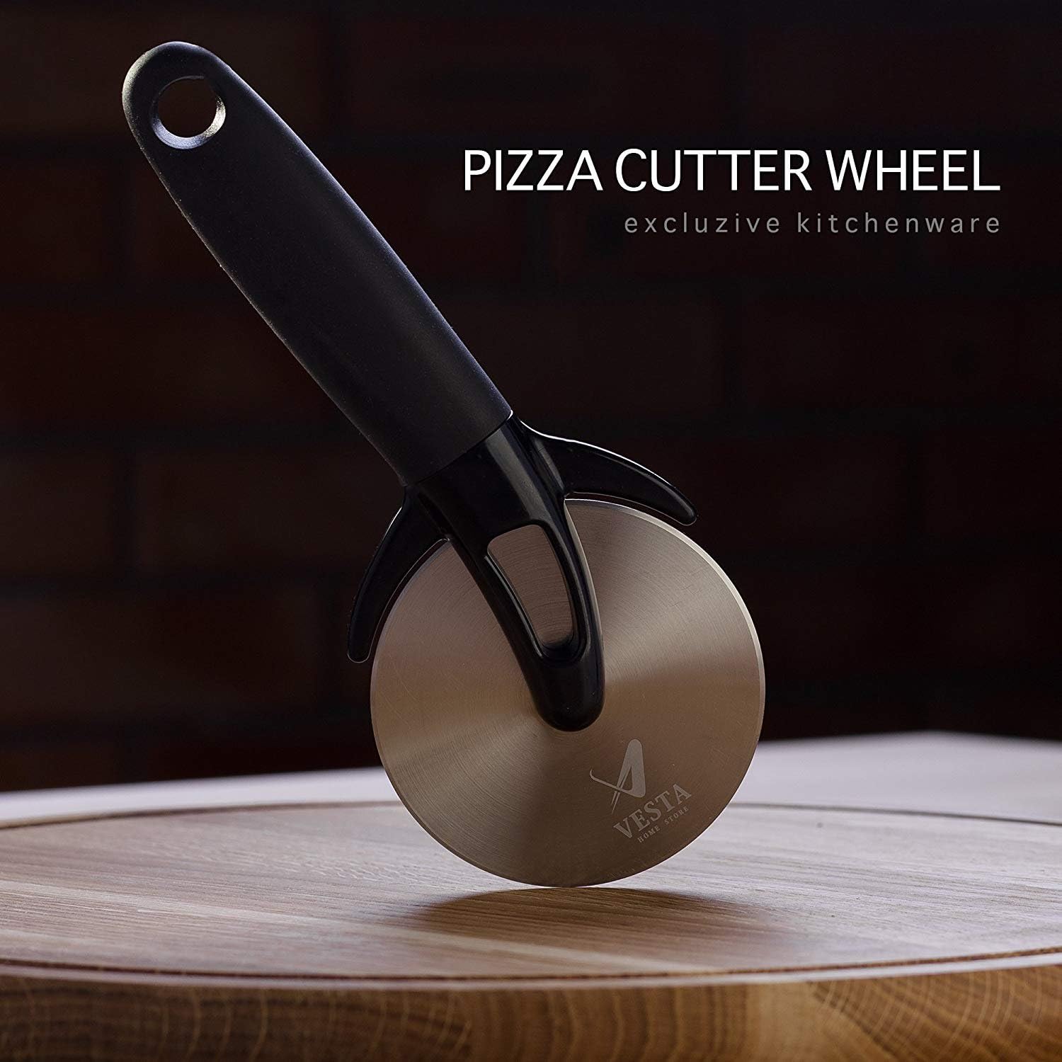 Premium Professional Pizza Cutter Wheel By VestaHomeStore - With Sharp Angled Stainless Steel Blade, Ergonomic Anti-Slip Handle & Durable Blade Cover - Ideal For Pizza, Pies, Waffles and Dough Cookies: Kitchen & Dining