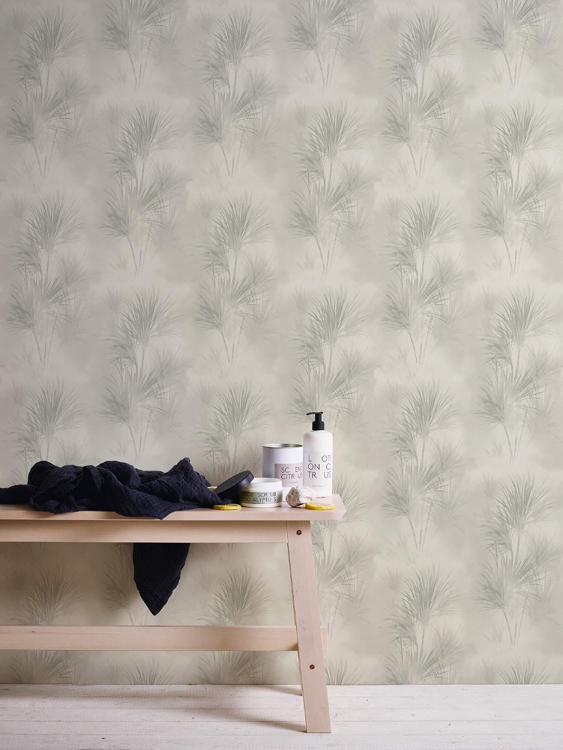 Jungle Wallpaper Exotic Life Non-Woven Wallpaper 10.05 m x 0.53 m Grey Made in Germany by Livingwalls 372751 37275-1 - Image 5