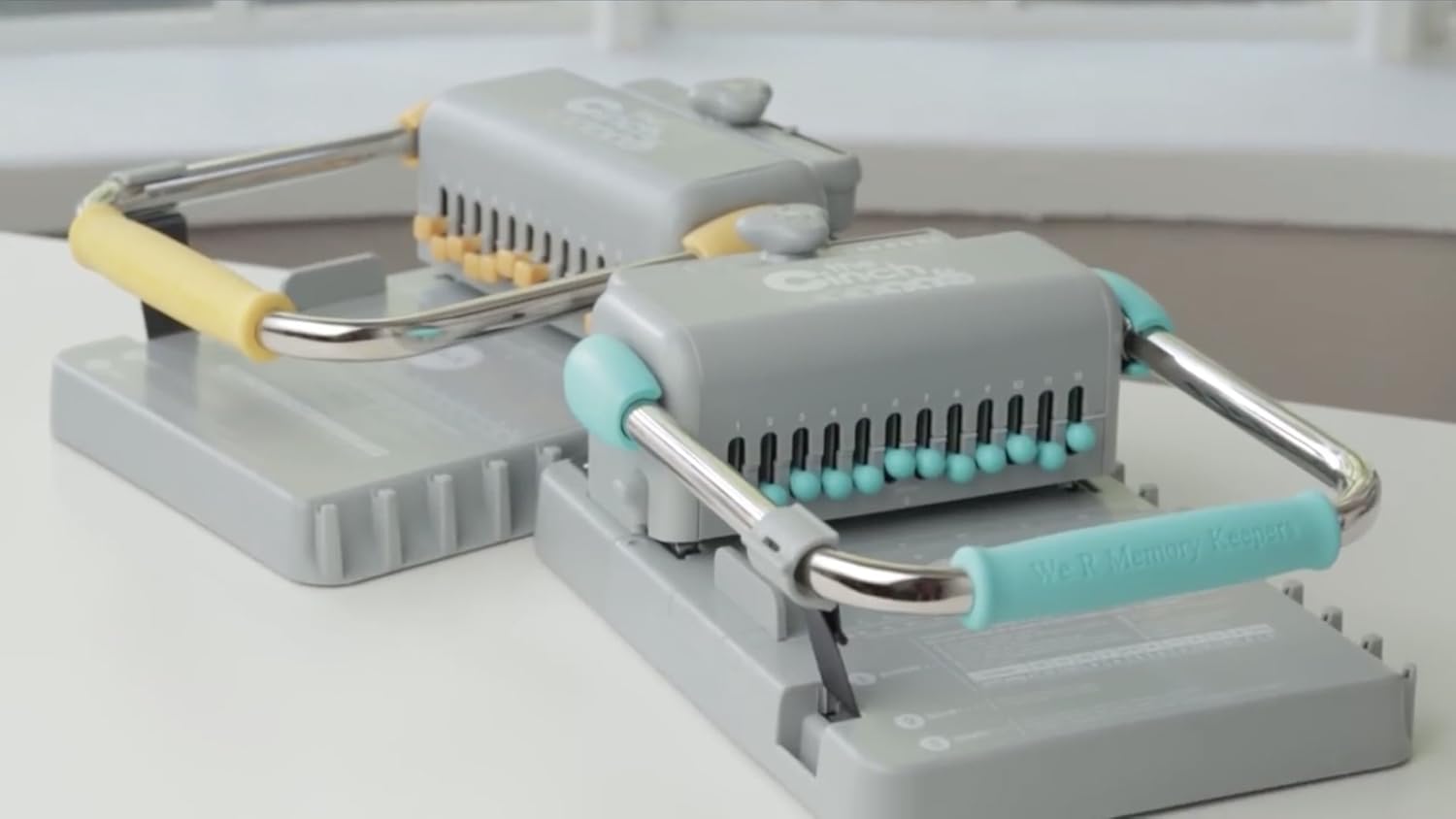 The Cinch Book Binding Machine, Version 2 by We R Memory Keepers | Teal and Gray : Bookbinding Tools : Office Products