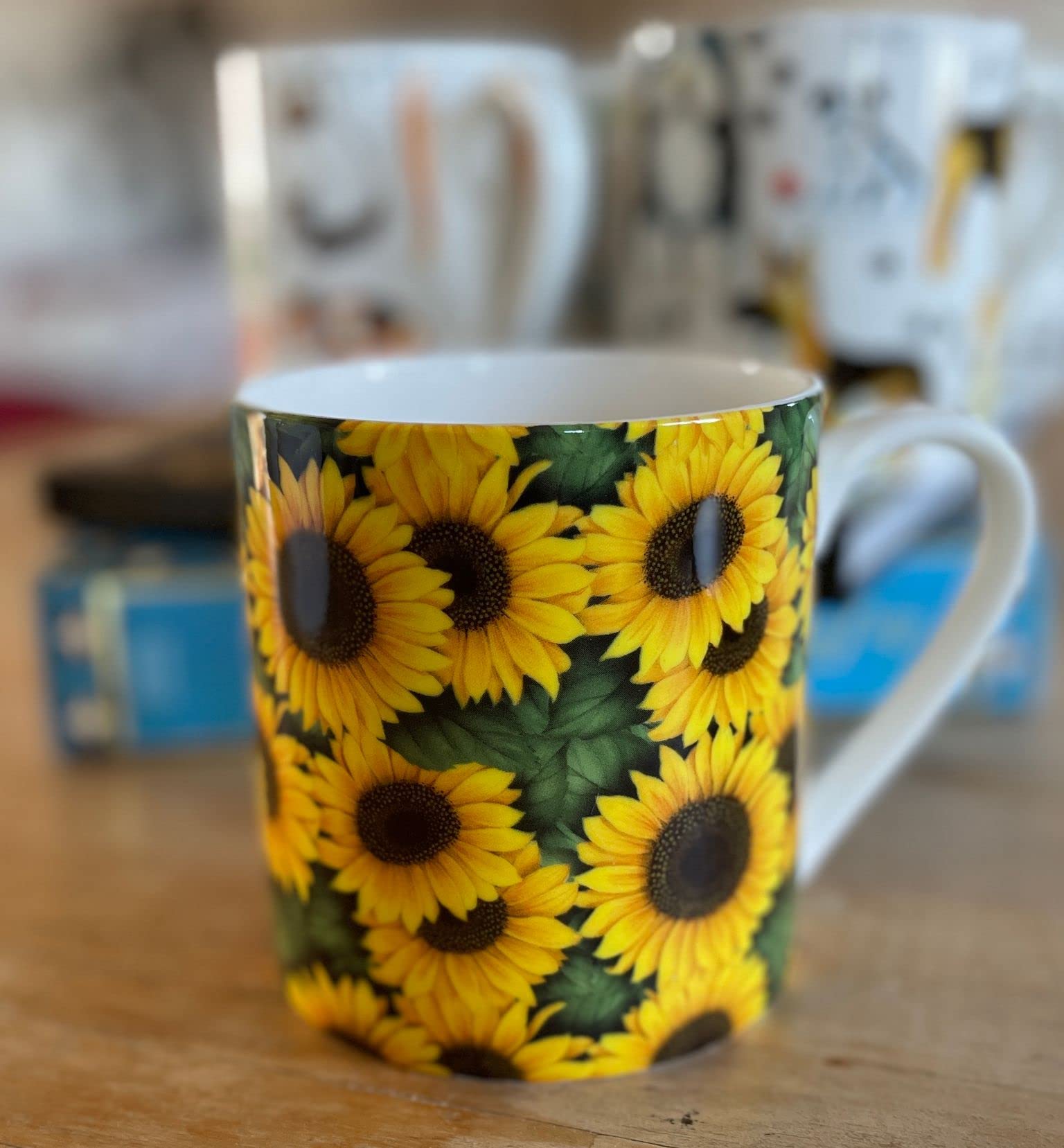 Dreamair 1 Pint Fine Bone China Mug Sunflower — image 1