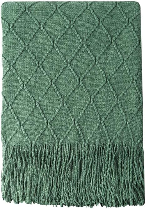 Bourina Knitted Throw Blanket For Sofa Lightweight Soft Warm Couch Blanket 125 152cm Dark Green Amazon Co Uk Kitchen Home