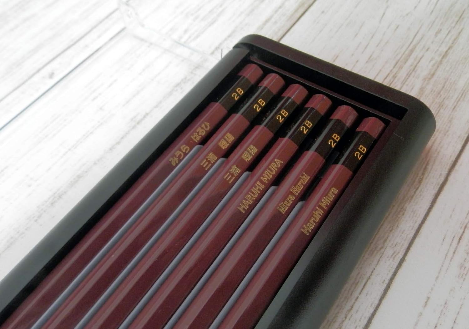 Amazon Amazon限定お名入れ無料 三菱鉛筆 鉛筆 ユニ Uni 2b 1ダース ケース 消しゴム付 文字名入れサービス 贈答 記念品 鉛筆 文房具 オフィス用品