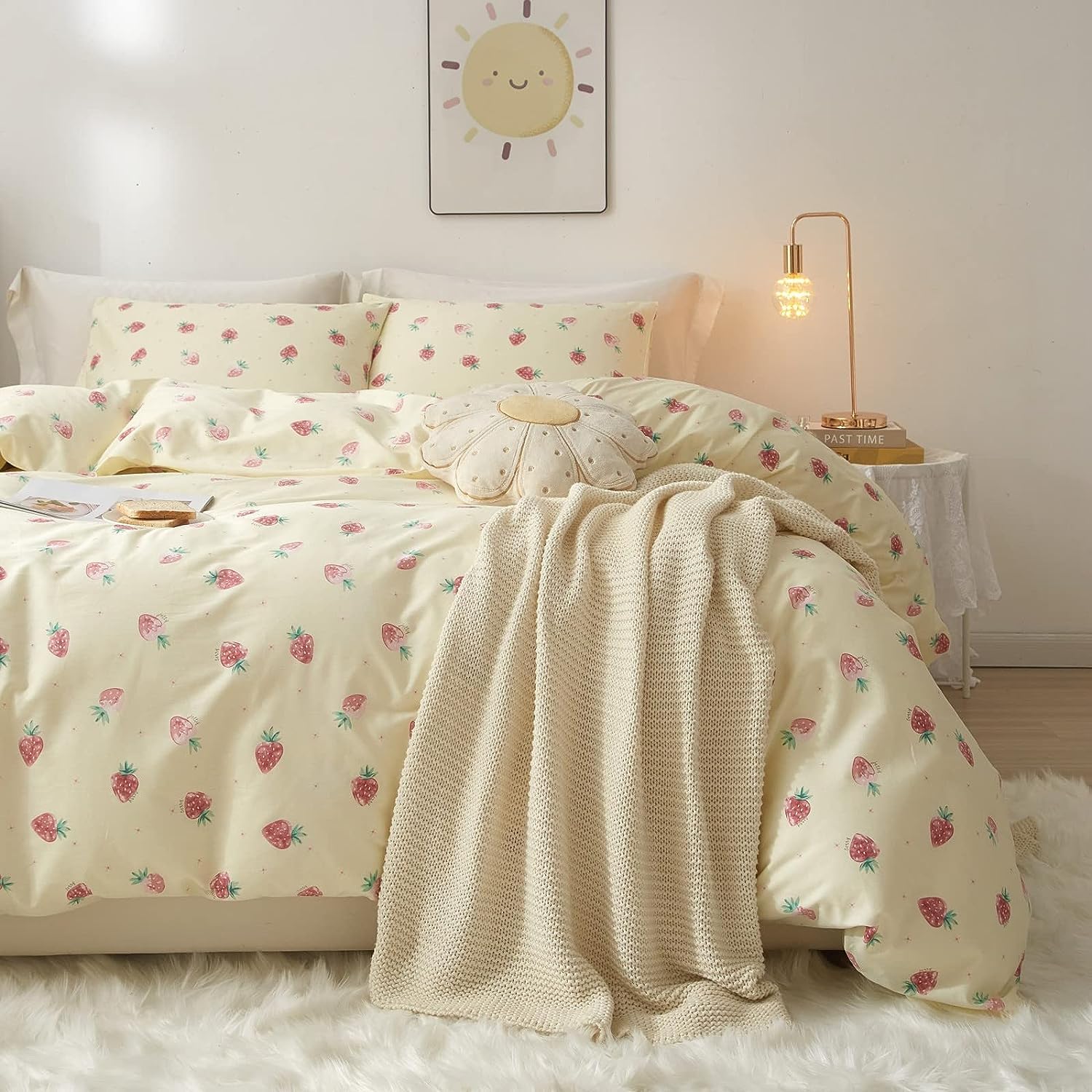 Lanqinglv Single Duvet Cover Set Creme for Kids Girls Strawberry Bedding Cute Kawaii Comforter Cover 135x200 cm with Zipper Closure and 1 Pillowcase 50x75 cm