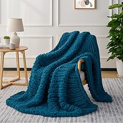 L'AGRATY Chunky Knit Blanket