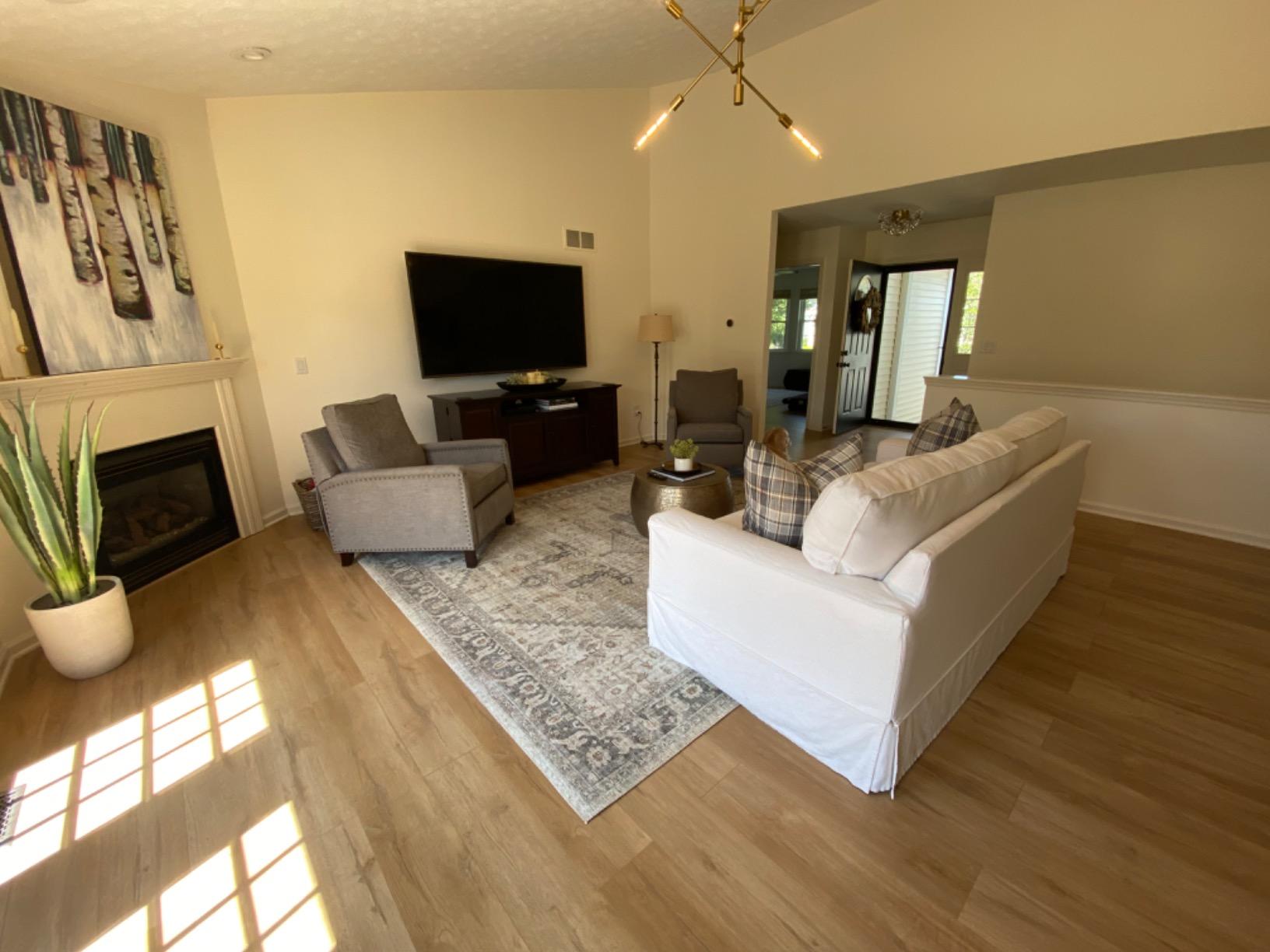 40/mo Finance Loloi II Skye Collection SKY10 SEA / Rust