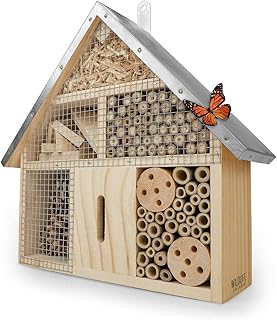 WILDLIFE FRIEND | Insektenhotel mit Metalldach - unbehandelt, Insektenhaus aus Naturholz für Bienen, Marienkäfer, Florfliegen & Schmetterlinge, Bienenhotel & Nisthilfe zum aufhängen