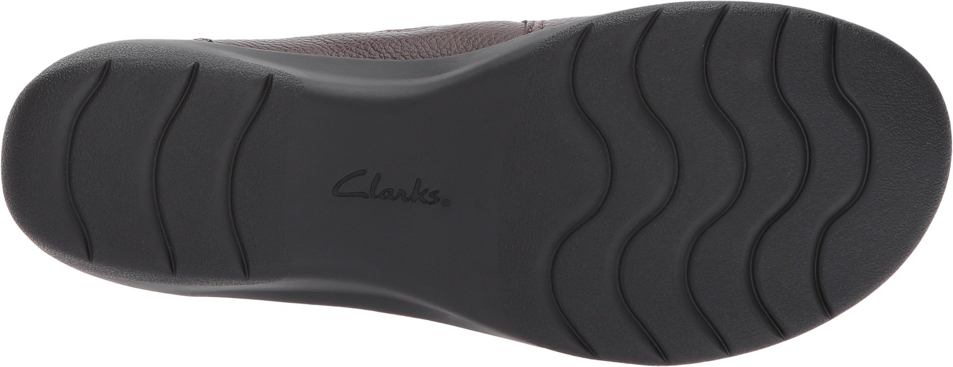 Clarks Women's Cheyn Madi Slip-On Loafer - Image 4