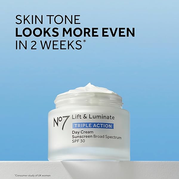 NO7 LIFT & LUMINATE TRIPLE ACTION FACE CREAM – FRAGRANCE FREE FACE MOISTURIZER WITH SPF 30 – FORMULATED WITH ANTI AGING COLLAGEN PEPTIDES & BRIGHTENING COMPLEX (1.69 OZ)