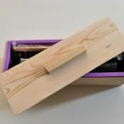 Große Silikon-Seifenform Mit Holzrahmen - 43,7x9x7 Cm, Lebensmittelecht & Spülmaschinenfest