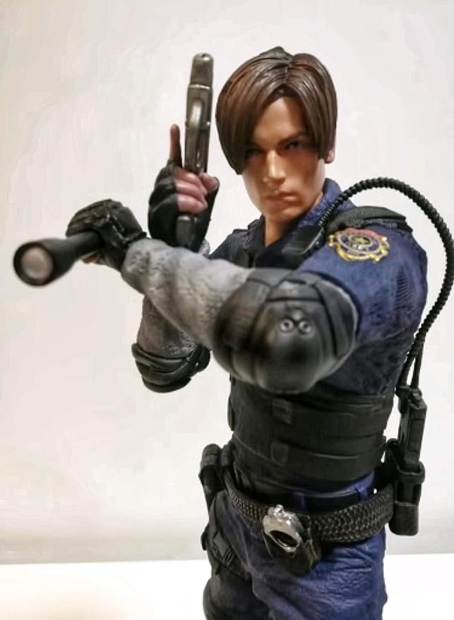 Amazon Com Capcom Biohazard Re 2 Z Version Collector S Edition Benefits Leon S Kennedy Pvc Figure Height About 11 6 Inch Japan Import Toys Games