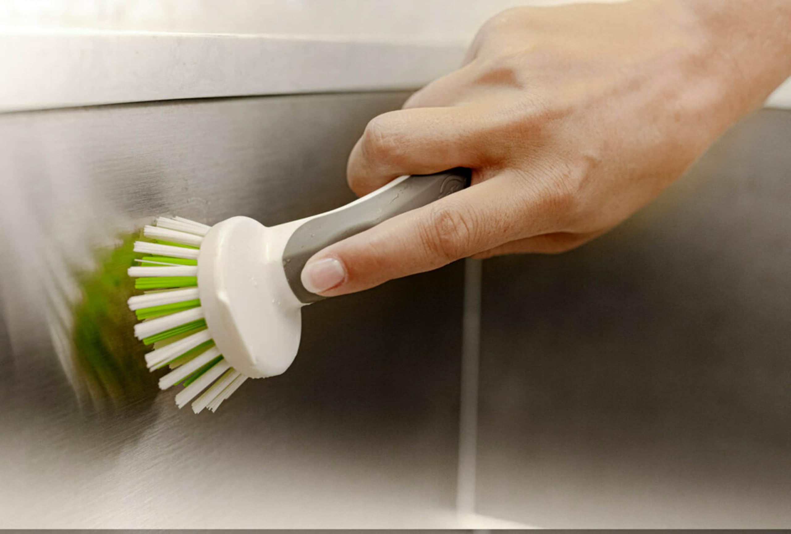 Scotch-Brite Handy Brush, Small and Durable Dish Brush with Handle for Scrubbing Hard-to-Reach Cookware, Tubs, Sinks, Car Tires, and More without Scratching, Antimicrobial, and Rinses Clean