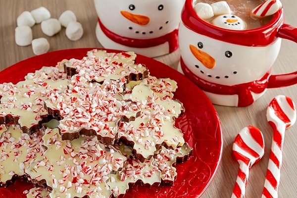 FRUIDLES CRUSHED PEPPERMINT CANDY CANES, CHRISTMAS FLAVOR TOPPINGS, RESEALABLE BAG (HALF-POUND)