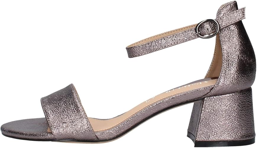 talons noirs fermés