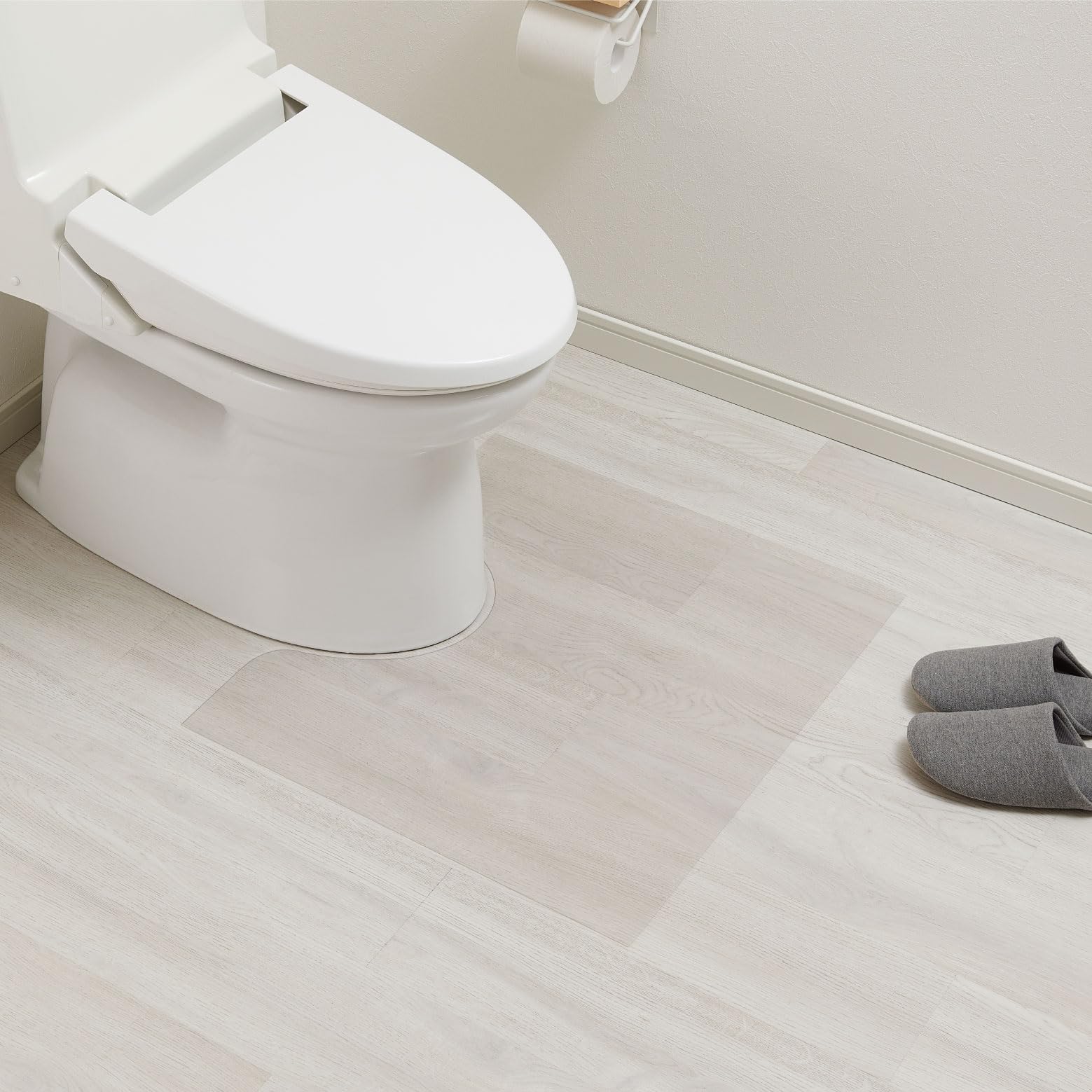 【質の高い日本製】 ベルカ(Belca) 透明マット トイレマット 55cm 幅60×奥行55×厚さ0.08cm クリア保護マット キズ 汚れ 防止 お手入れ簡単 カットOK 床暖房対応 日本製 TM60-55-1E の商品画像