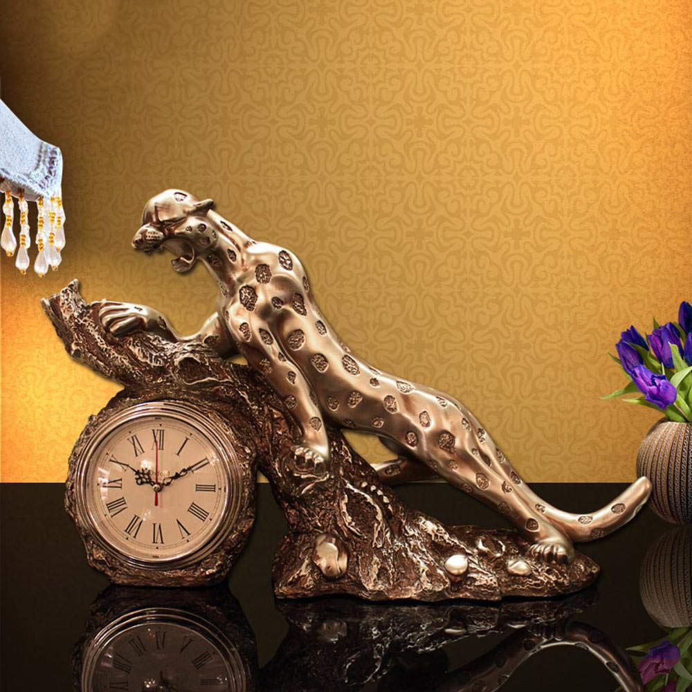 Hand made leopard clock mauth open dots