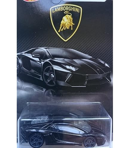 Amazon.com: Hot Wheels HW Showroom Lamborghini Aventador LP 700-4
