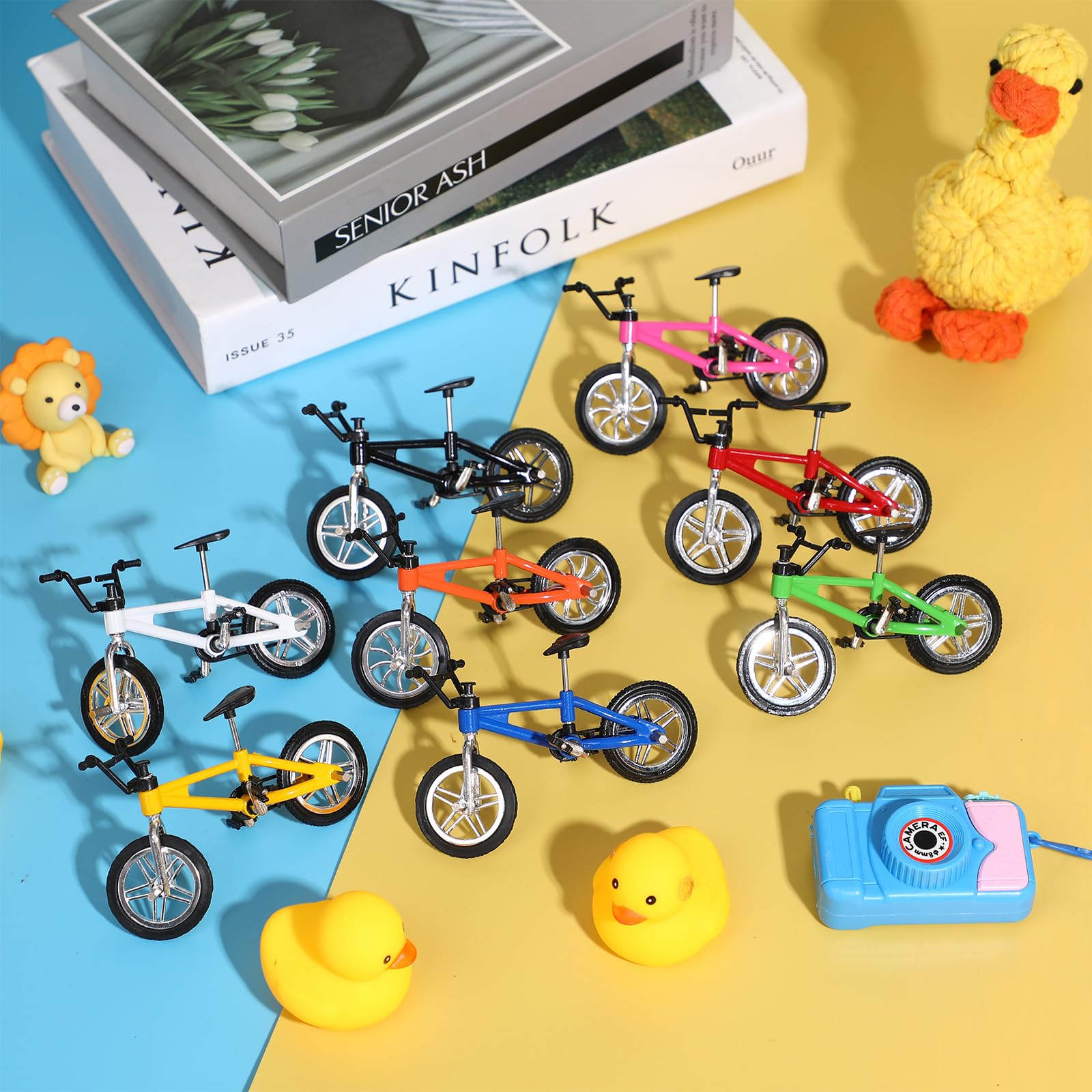 Poen 24 Pcs Kids Mini Finger Bikes Party Favors Miniature Fidget Bicycle Toy Metal Finger Bikes for Students Class Prizes Birthday Gift Goodie Bag Stuffers Carnival Prizes Christmas Stocking Fillers