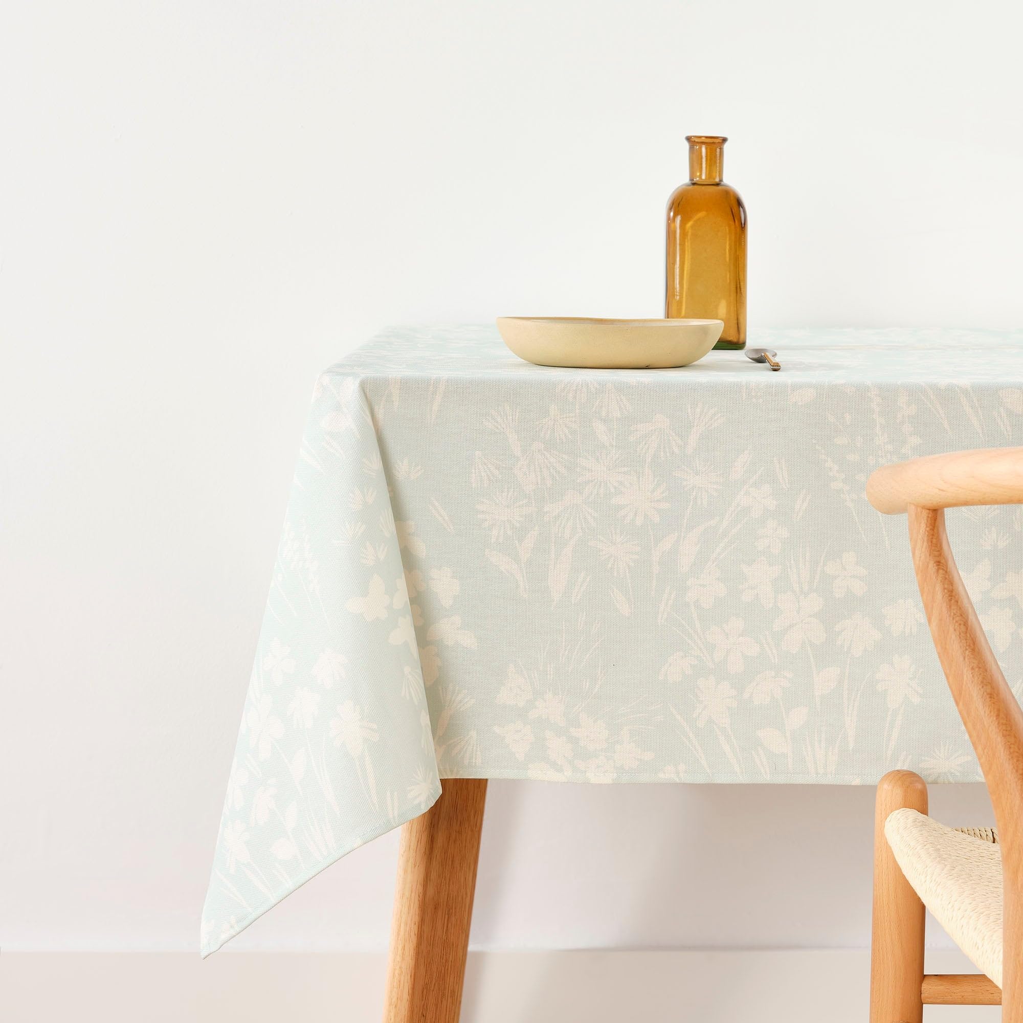 BELUM | Stain Resistant Tablecloth Size 200 x 140 cm - Extra Soft Touch Tablecloth Colour Multicolor - Tablecloth 100% Made in Spain Fabric 100% Organic Cotton - Tablecloth Model 0120-368