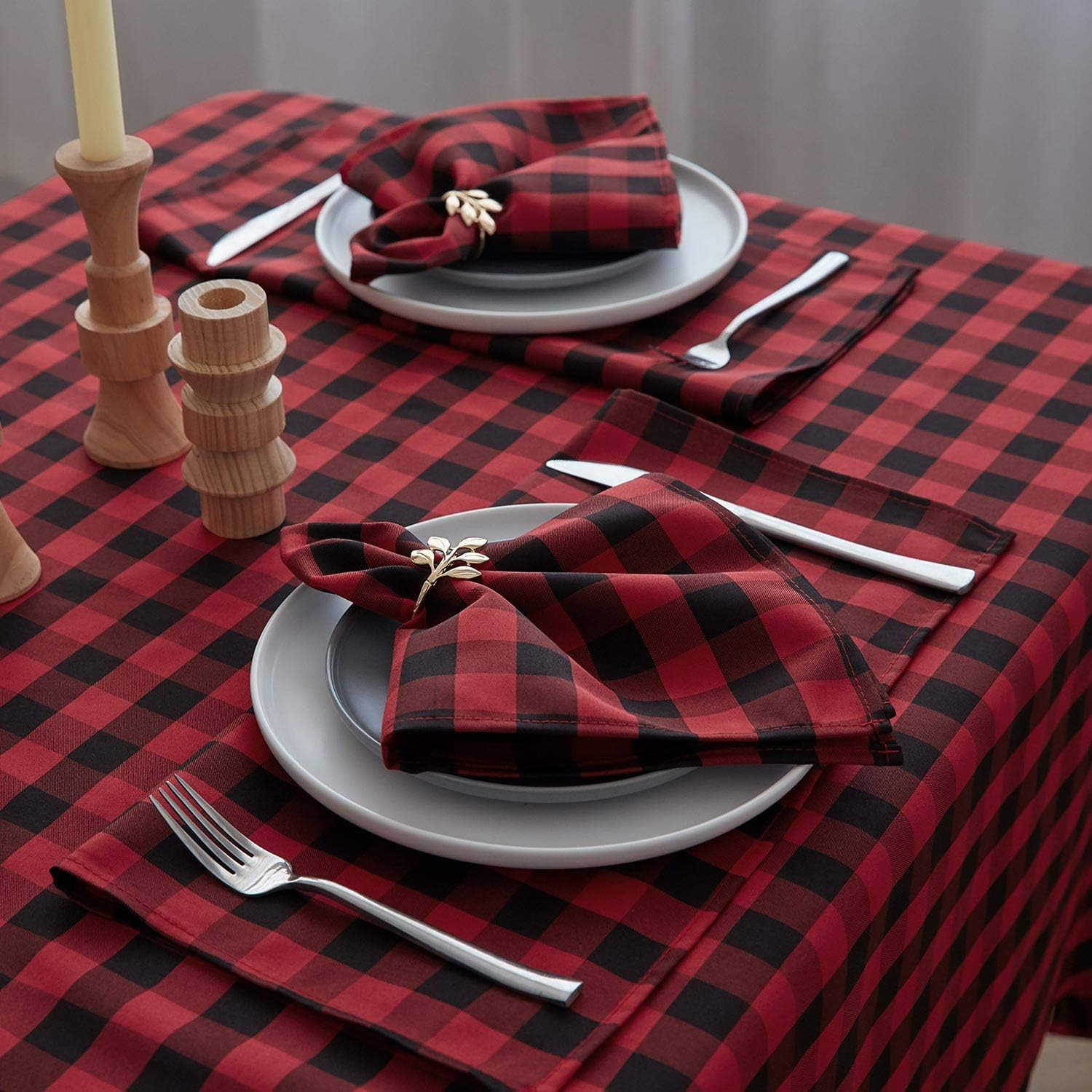 VEEYOO Polyester Checkered Cloth Napkins Set of 12 Pieces Buffalo Plaid Napkins Hemmed Edges Washable Gingham Oversized Dinner Napkins Stain Resistant Table Napkins (17x17 inch, Black & Red Napkins): Kitchen & Dining
