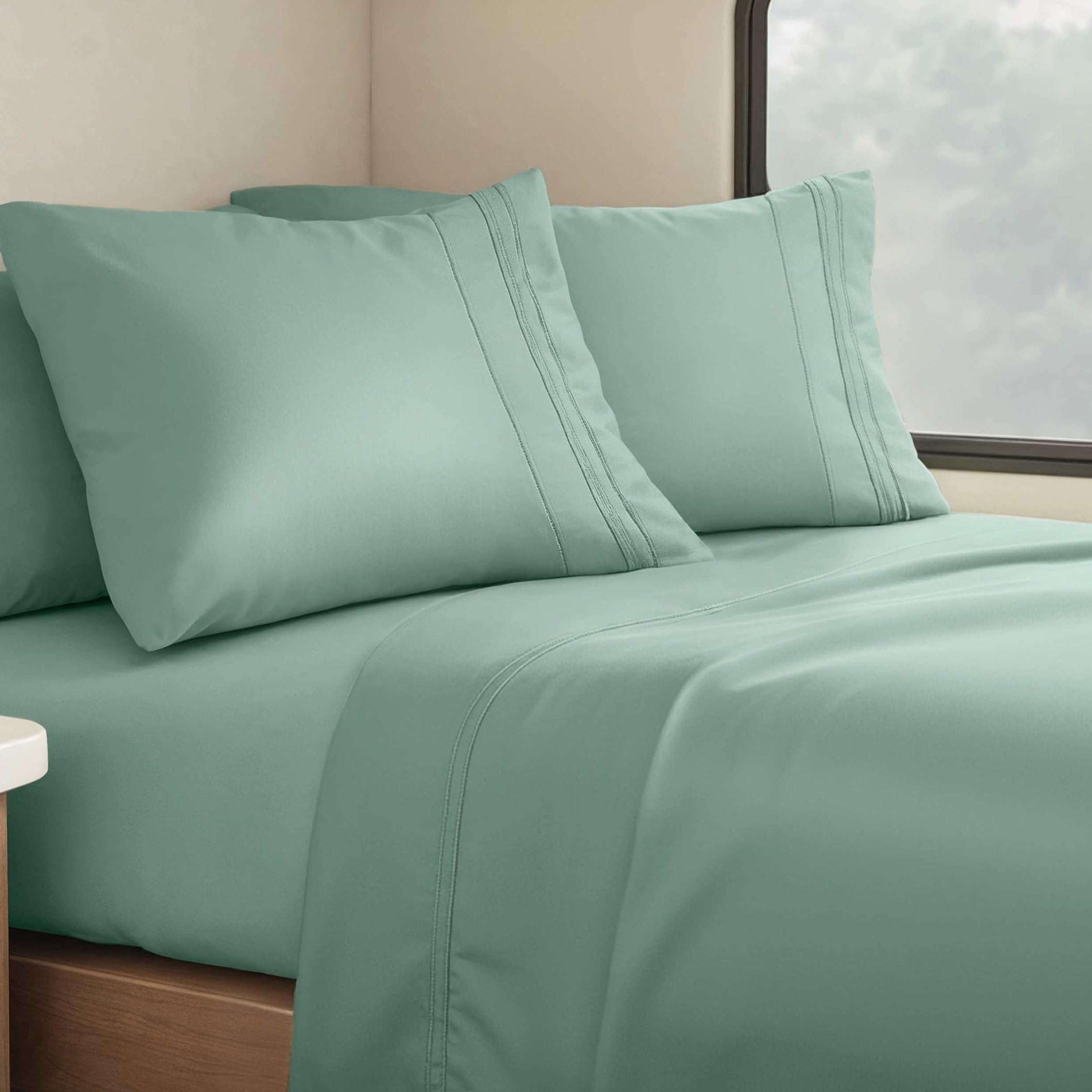 Clara Clark Bed Sheets, Premier 1800 Series 4 Piece RV Queen Sheet Set, Luxury Soft Sheets for RV Bunks, Short Queen - Ice Green Image