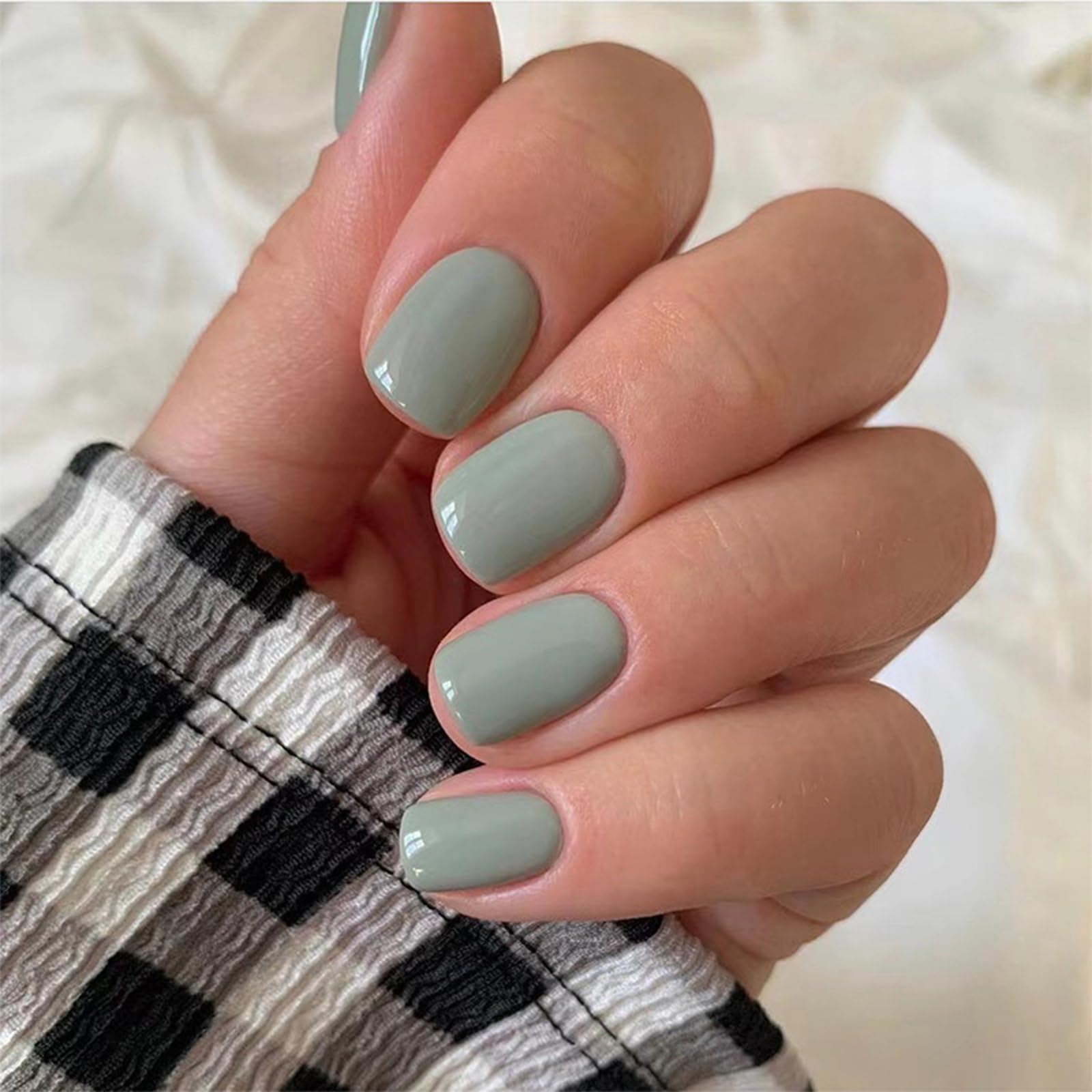 Ceboic 24Pcs Press on Nails French Tips Pale Green False Nails Short Square Glossy Pure Color Fake Nails Artificial Acrylic Full Cover Stick on Nails for Women Girls Manicure Decorations
