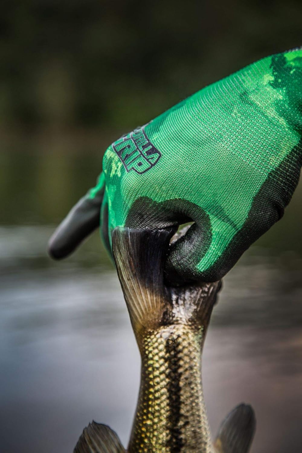 gorilla grip fishing gloves