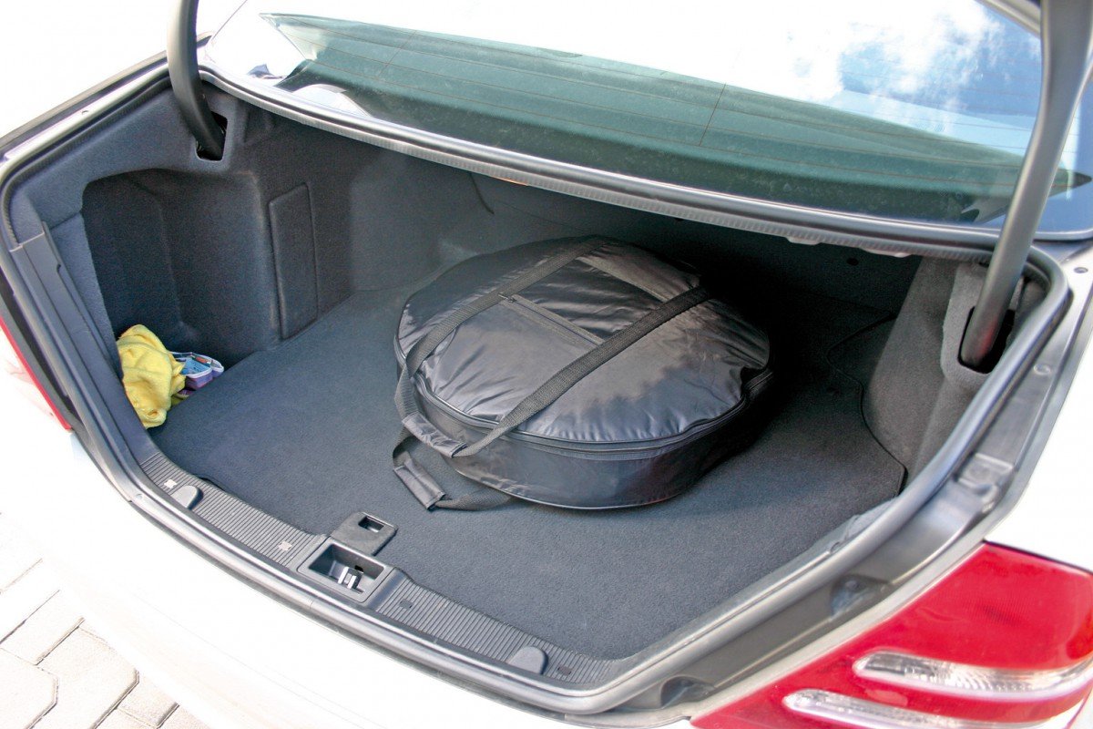 Wheel - Spare Wheel Cover 10" - Lambretta Logo And Pouch - Made To Ord