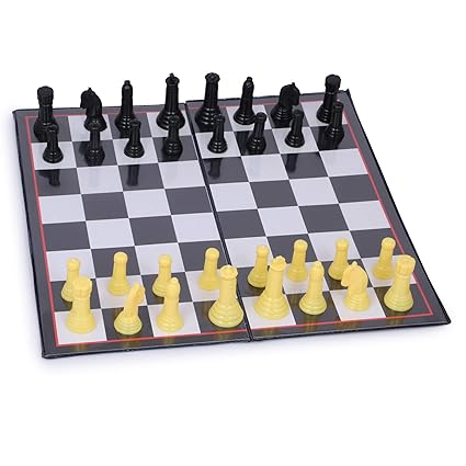 Skee Tournament Foldable Chess Game Set with Plastic Staunton (Junior)