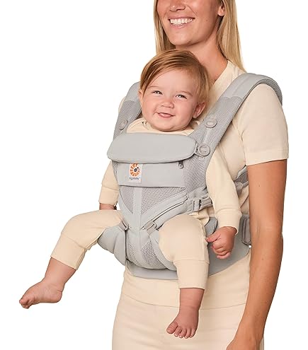 Amazon.com: Ergobaby Omni Breeze & Omni 360 Baby Carriers Bundle