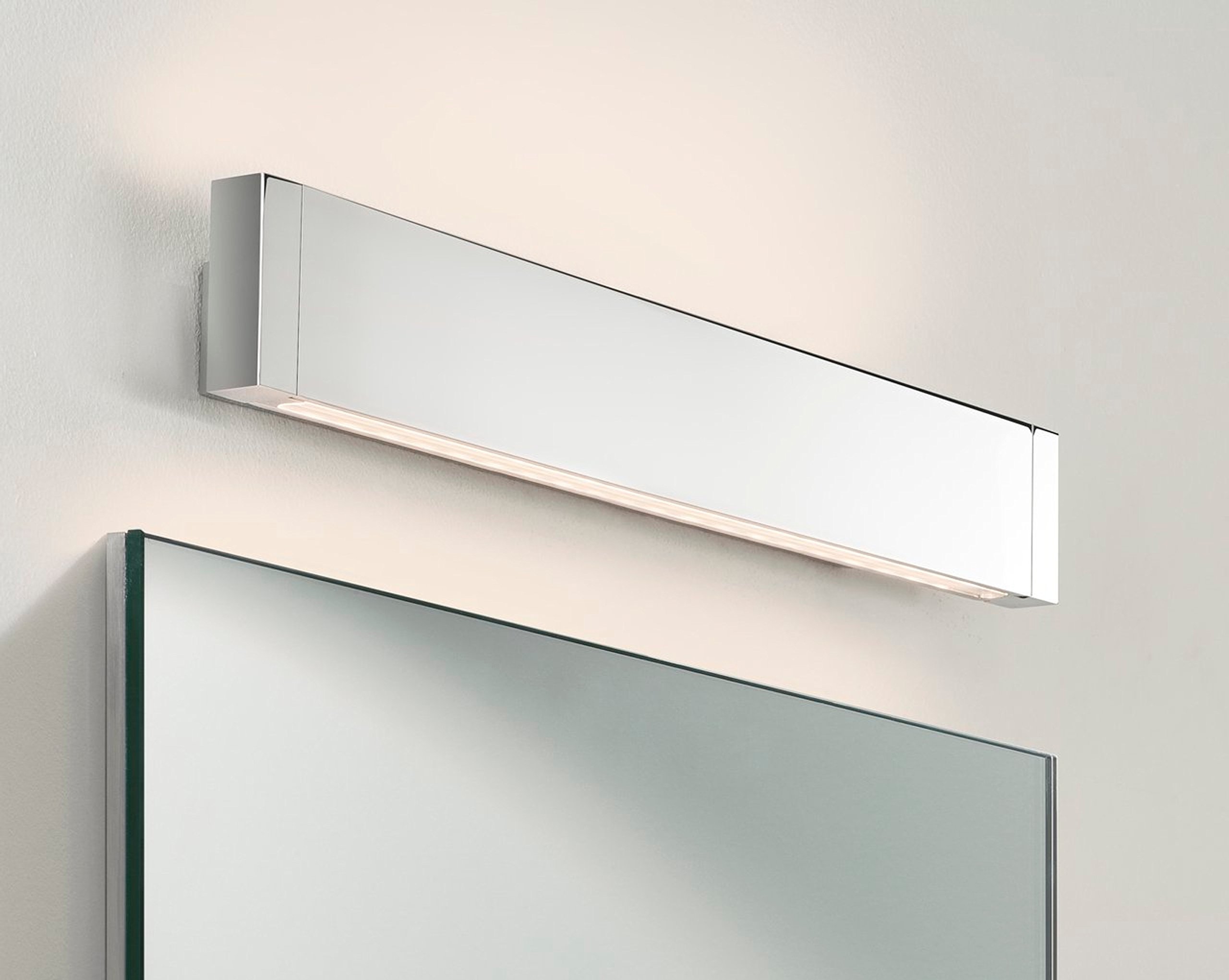 15 Light Bergamo Bath Bar