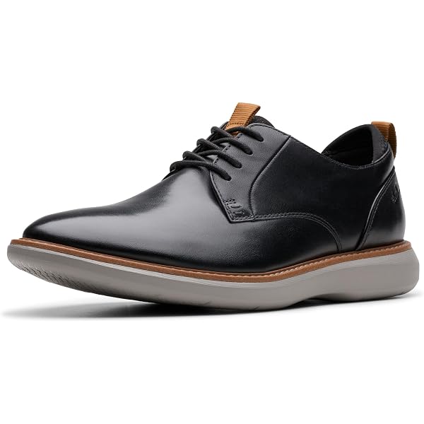 Amazon.com: Clarks Un Hugh Cap Black Leather 7 D (M  display picture 3