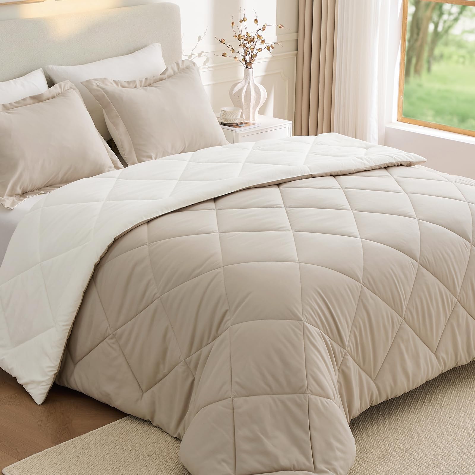 JOLLYVOGUE King Size Comforter Set, Soft Reversible Bedding for All Seasons, 3 Pieces Down Alternative Bed Set Includes 1 Lightweight Comforter (104"x90") and 2 Pillow Shams (20"x36"), Beige & Ivory