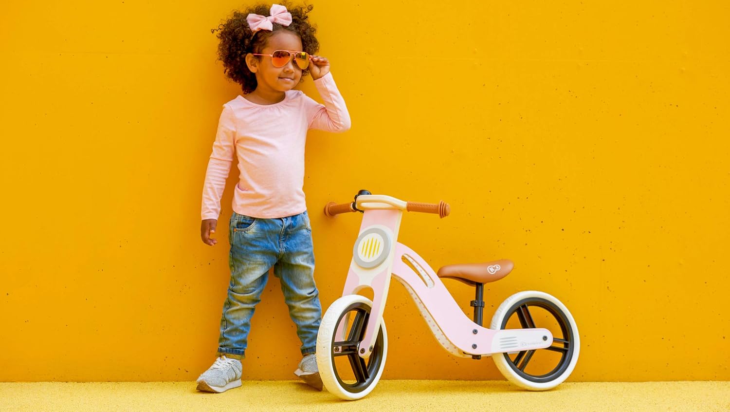 kinderkraft balance bike pink