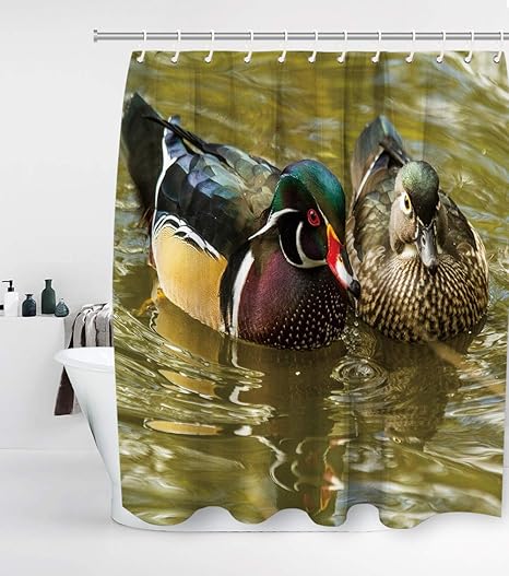 Amazon ダックリバーシャワーカーテン2匹のアヒル水緑水緑黒黒アヒル2匹のアヒルの再生水動物保護動物家禽鴨スープテーマ防水防カビポリエステルファッションカーテンフック風呂セット部屋仕切り風呂カーテン180 X 180 Cm シャワーカーテン ホーム キッチン
