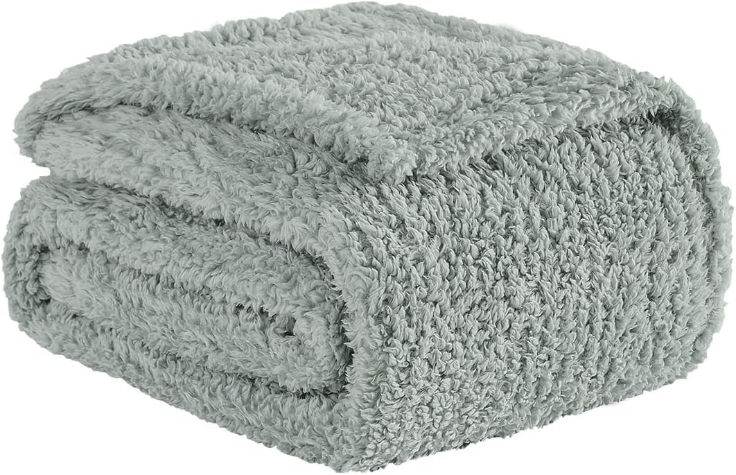 HORIMOTE HOME Ultra Soft Cozy Fleece Sherpa Throw Blanket, Light Weight Warm Decorative Throw Blanket, Sage Green Pattern Reversible Boho Blanket for Sofa, Couch, Bedroom,Travel, 127x152cm