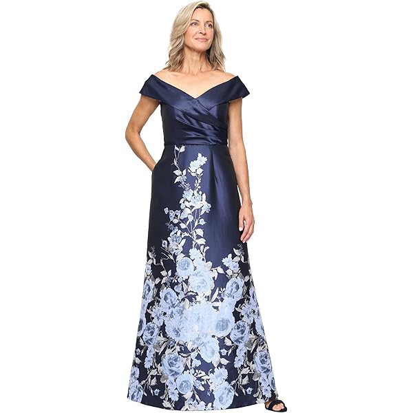 green emerald velvet dress Amazon.com: Alex Evenings Women's Long Sleeveless Mother of the Bride Dress  with Shawl (Petite and Regular Sizes), Champagne Sweetheart, 4 : Clothing,  Shoes & Jewelry main image 0