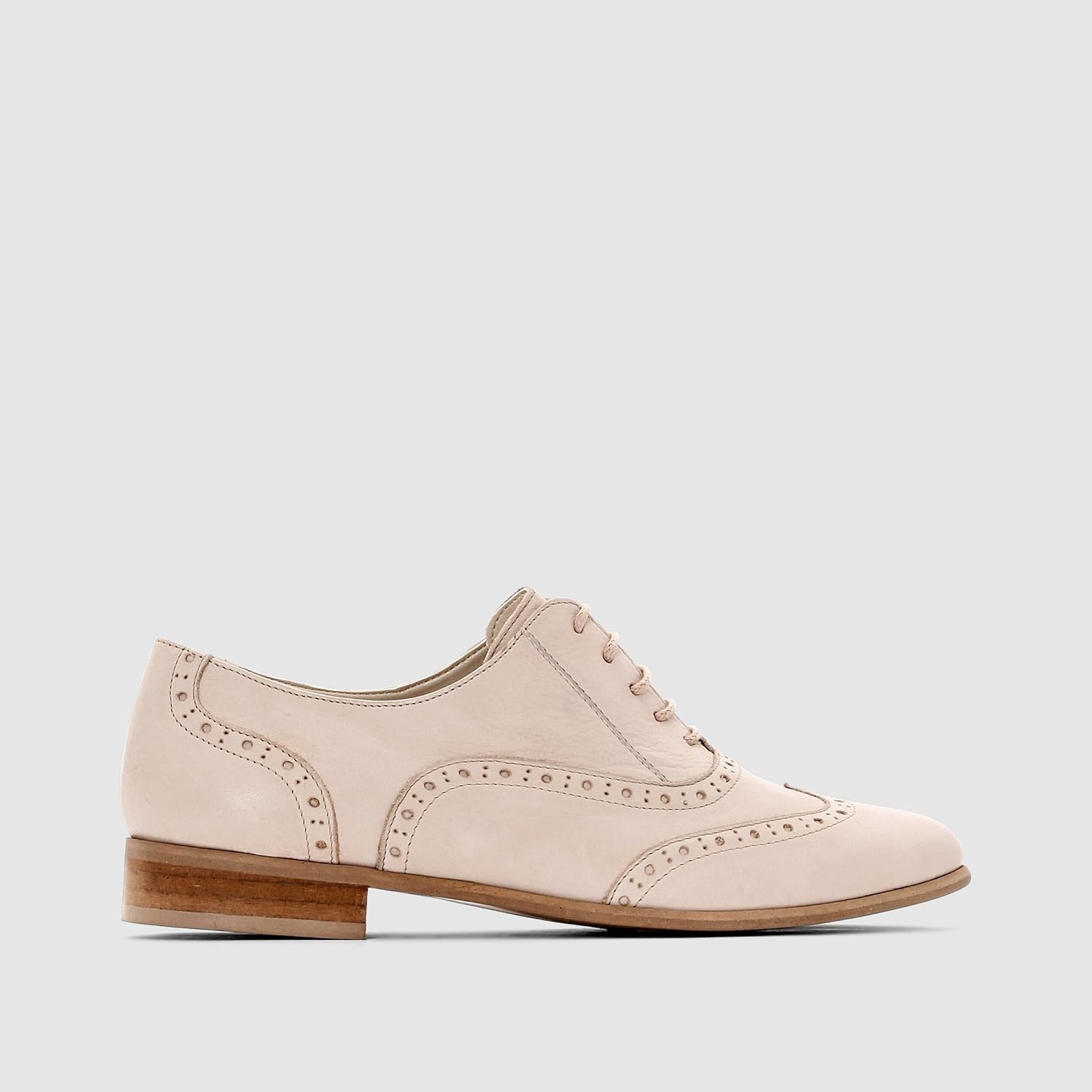 beige brogues