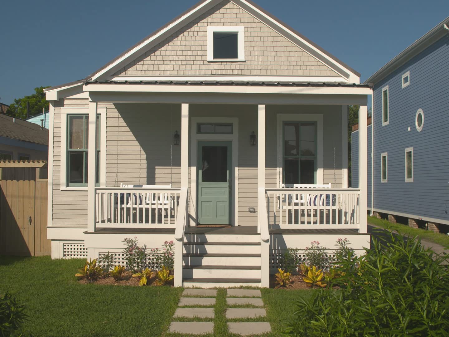 Watch Restoring Galveston, Season 3 | Prime Video