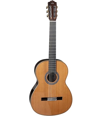 Amazon.com: Yamaha GC32C - Natural, Tapa de cedro : Instrumentos