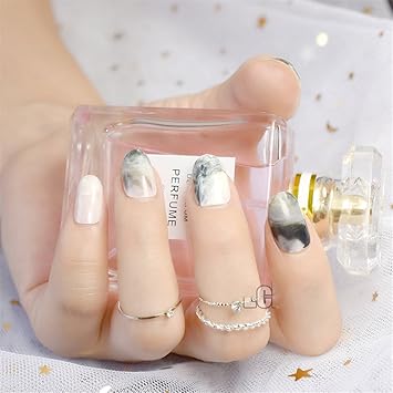 Amazon Com 24pcs Sharp Stiletto Acrylic Fake Nails Black White Amazon Com 24pcs Sharp Stiletto Acrylic Fake Nails Black White