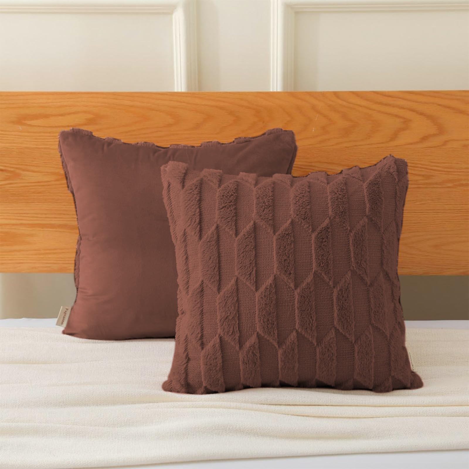 Pagnanno. Set of 2 & 4 Soft Velvet Cushion Covers 45x45cm(18x18 Inches) D7 Throw Pillowcases Square Covers for Chairs,living room,bedroom with Invisible Zipper (45x45cm (18x18inch), Dark Brown, 2)