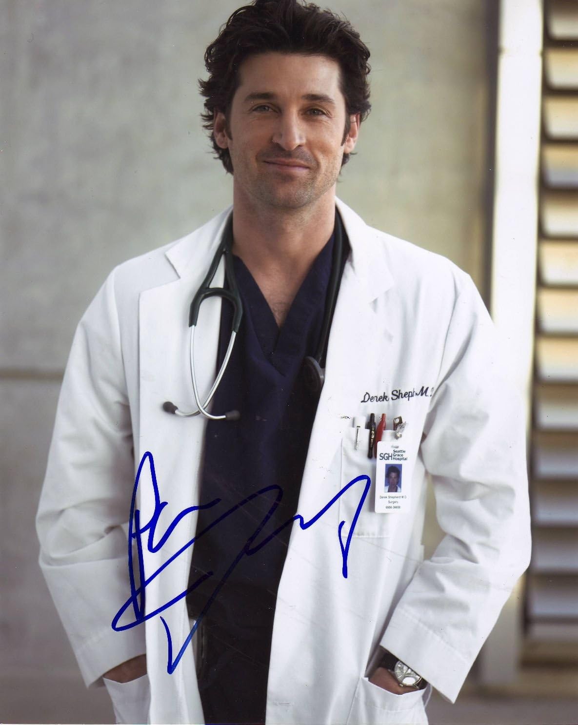 Photographs - Patrick Dempsey Autograph Signed 8 x 10 Photo