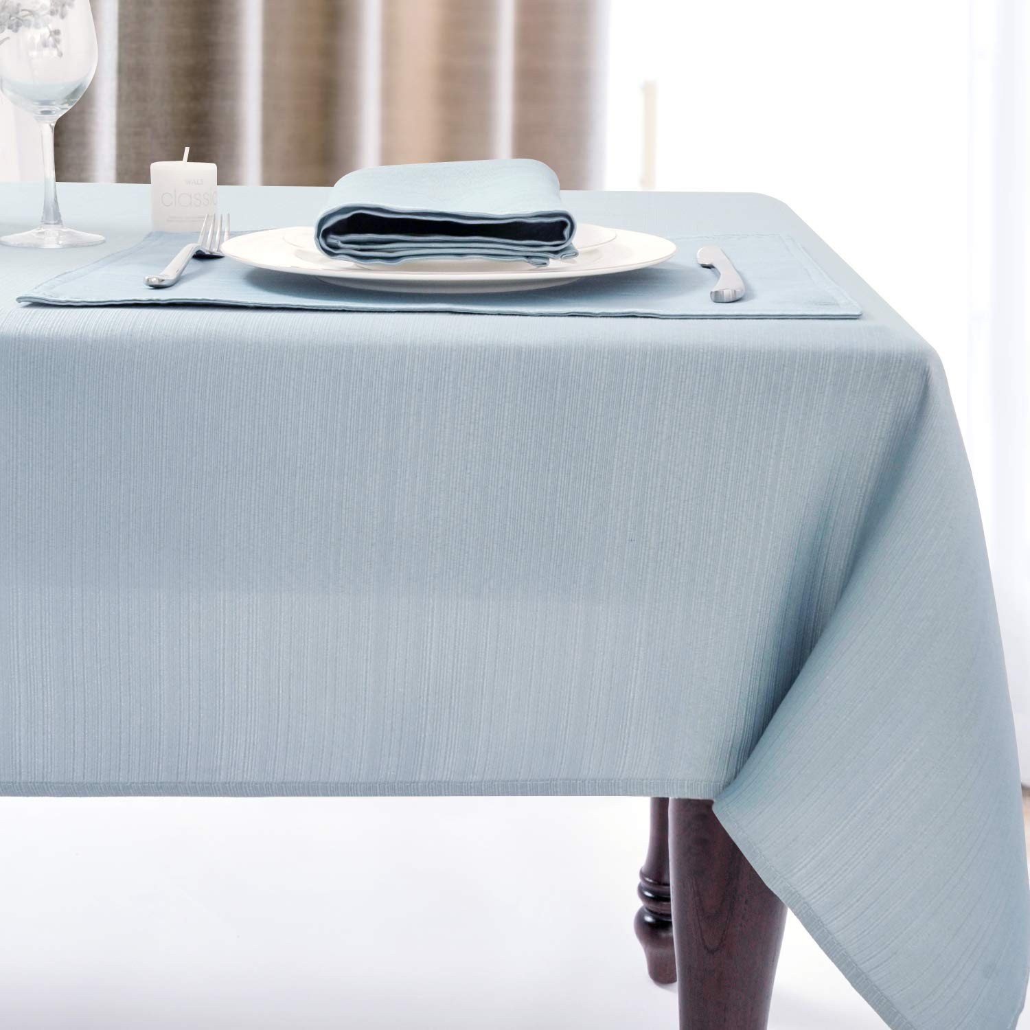 Best no-iron table cloth