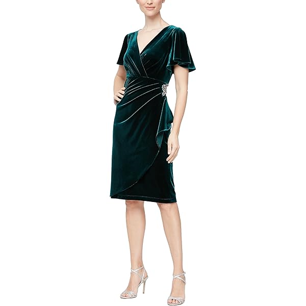 Amazon.com: Alex Evenings Women's Short Knee Length Floral Embroidered  Cocktail Sheath Gown, Wedding Guest, Party Dress, Wisteria Sleeve, 2 :  Clothing, Shoes & Jewelry